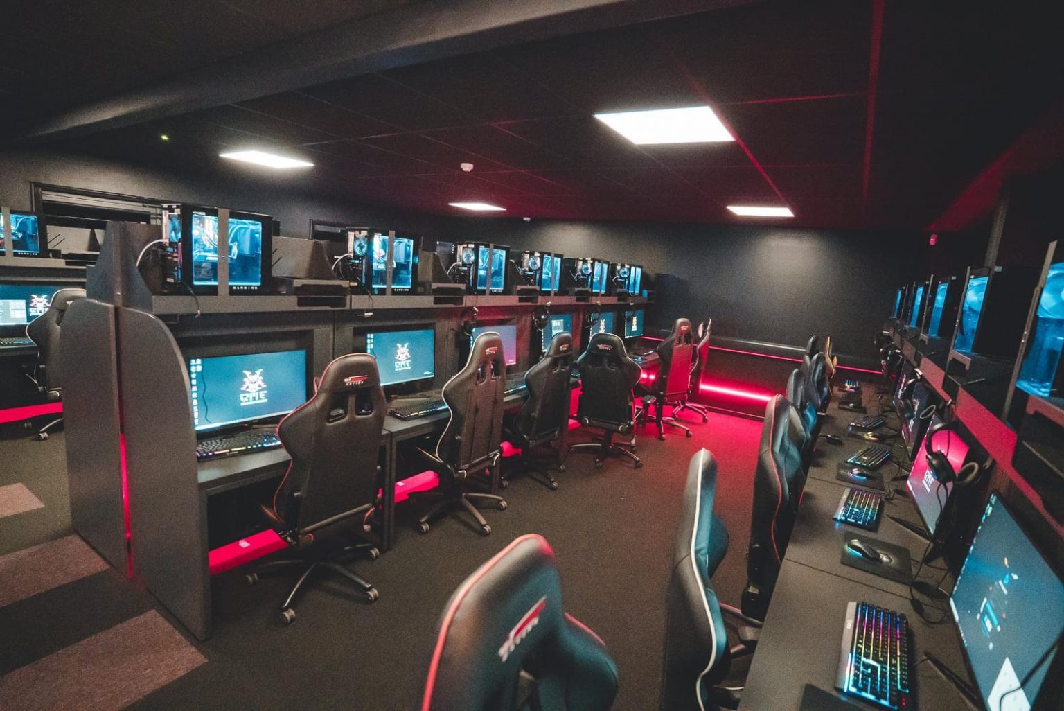 QMC launches largest uk esports in education